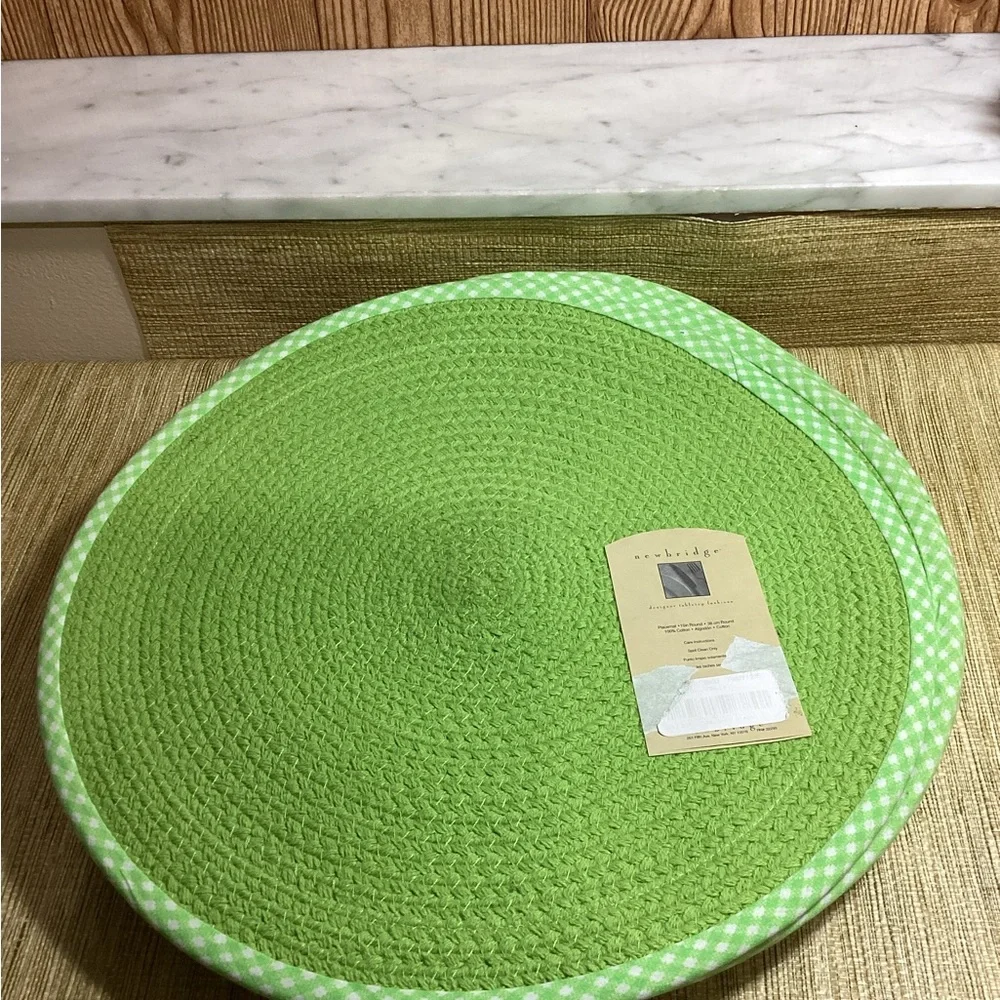 New Green Woven Placemat with Gingham Trim 15” set of 8